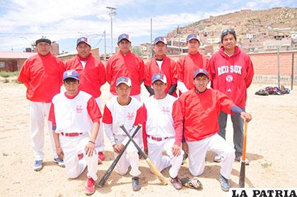 El equipo de Peligrosos Rojos que asistirá al nacional de clubes campeones