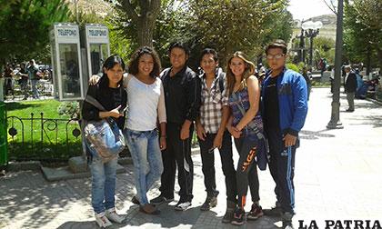 Actores invitan a compartir una jornada disfrutando del arte de las tablas