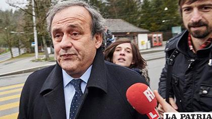Michel Platini lamenta el deceso de Johan Cruyff