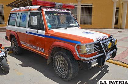 Ambulancia del SAR Bolivia, utilizada para prestar servicio voluntario a la población