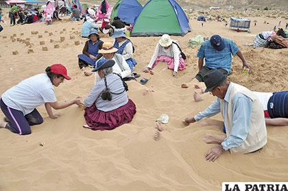 Población de todas las edades se divirtió en arenales