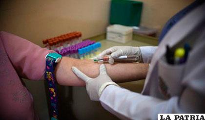 Una mujer es la primera  infectada  por transmisión sexual del virus Zika