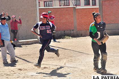 Campeonato nacional de softbol femenino se jugará en Oruro