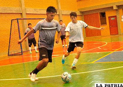 El plantel de Fantasmas Morales Moralitos se alista para la Dimafusa