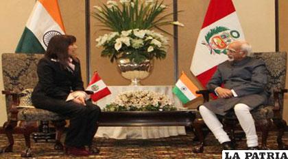 Ministra de Comercio Exterior, Magali Silva (Perú), se reunió con el vicepresidente de la India, Hamid Ansari /GESTION.PE