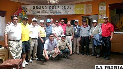 Golfistas orureños desean participar de torneos nacionales