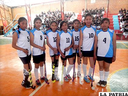 El equipo femenino de hockey que representará a Oruro
