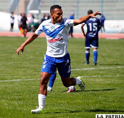 Doblete de Jair Reinoso en la victoria 
