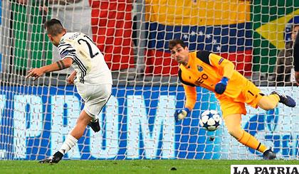 Dybala de penal anotó el único gol del partido