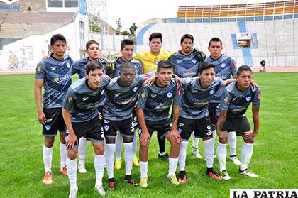 El plantel de jugadores de San José en el torneo de Reservas