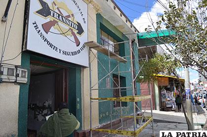 Buscan darle una nueva y mejor imagen al inmueble de Tránsito