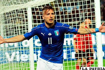 Ciro Immobile anotó el segundo de Italia que venció a Albania 2-0