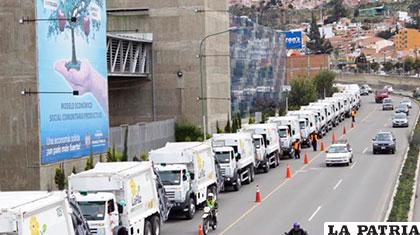 La Paz Limpia presentó una caravana de 60 camiones para el aseo urbano /ANF