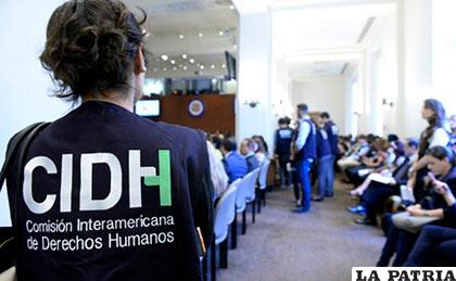 CIDH verifica vulneración de derecho de las mujeres y de la prensa en Ecuador /Civilis Derechos Humanos