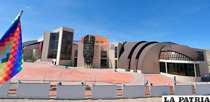 Museo de la Revolución Democrática y Cultural construido en Orinoca /Bolivia.com