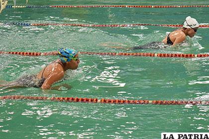 Nadadores orureños asistirán al campeonato nacional Apertura