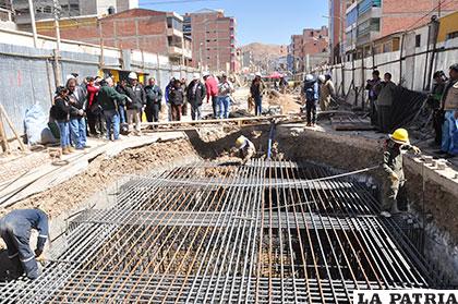 El paso a desnivel en una inspección anterior, ahora el avance es mayor /Archivo