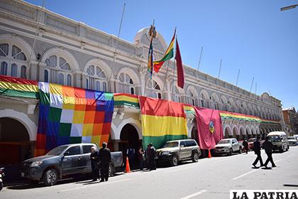 Las instituciones deberán izar la Tricolor Nacional durante 10 días según la Ordenanza /Archivo