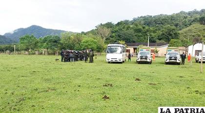 La Policía realiza una labor de vigilancia en la comunidad Chiquiacá 
/ Comunarios Chiquiacá
