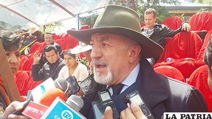 Vladimir Sprinchan, ponderó la calidad de camélidos que se crían en Oruro /LA PATRIA
