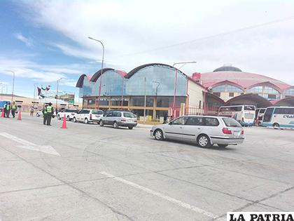 Los vecinos piden que la nueva terminal recupere su orden y se mejoren sus calles anexas /LA PATRIA