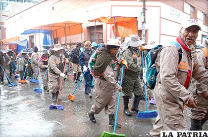 La limpieza fue uno de los aspectos más destacados en los días del Carnaval /LA PATRIA /KARINA PILLCO