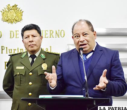 El ministro Romero en conferencia de prensa arremetió contra Los Yungas/APG