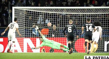 Rashford anotó el penal que dio la clasificación al Manchester eliminado al PSG /columbia.com