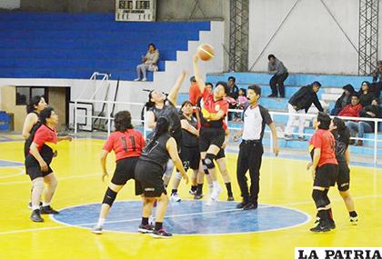 Hay expectativa por el inicio del torneo de Maxibásquet /Cortesía Wilson Villarroel