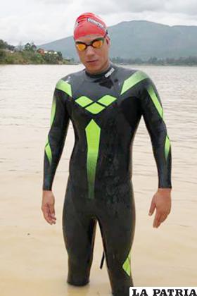 Rodrigo Caballero un especialista en aguas abiertas /boliviadeportes.com