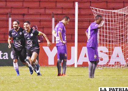 Iván Huayhuata anotó los dos goles de la representación de Aurora /APG