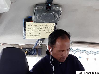 Esta iniciativa fue saludada por los pasajeros usuarios de este minibús /LA PATRIA