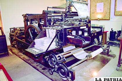 ROTOPLANA: Rotoplana Tipográfica Duplex Printing Press (1954), que se utilizaba para imprimir el periódico, trabajó hasta 1991 cuando se cambió a tipografía offset; después de sufrir varios atentados para acallar al medio de comunicación, sobrevivió casi intacta y es la pieza más importante del museo.