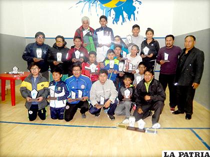 Deportistas que practican el squash listos para elegir a sus nuevos dirigentes /Archivo LA PATRIA