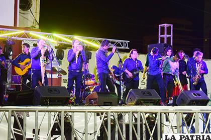 Alegría mostró el grupo Fusión Sentimiento