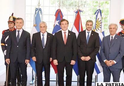 Los presidentes de Argentina, Chile, Paraguay y Uruguay se reunieron ayer /televisa.com