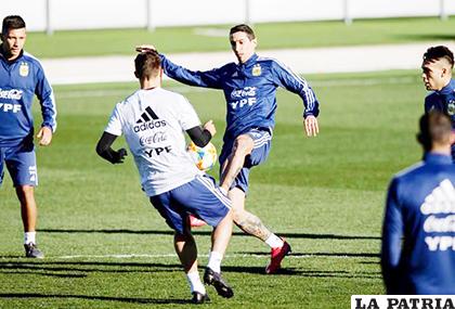Ángel Di María se lesionó en la práctica y quedó fuera de la convocatoria /yahoo.com