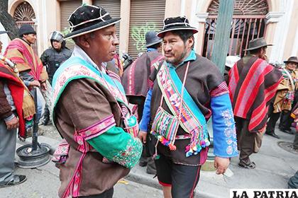 Indígenas de la Nación Qhara Qhara, a su llegada a La Paz / YIMG.COM