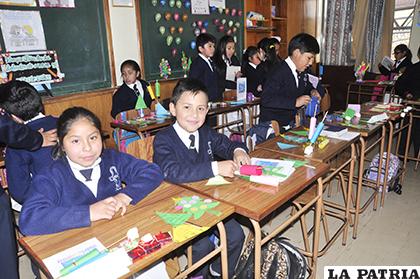 La evaluación educativa se centrará en estudiantes de tercero y sexto de primaria /LA PATRIA/ARCHIVO