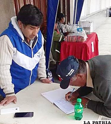 La recolección de firmas continuará en esta jornada /club San José
