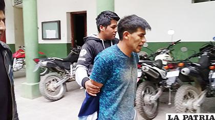 El sindicado, en estado de ebriedad fue trasladado a celdas de la Felcc /LA PATRIA