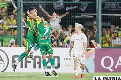 Defensa y Justicia se adelantó, pero luego el Santos remontó
/unanimodeportes.com