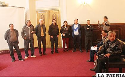 El Tribunal de Honor que fue elegido ayer en la reunión de socios e hinchas /Carla Herrera /LA PATRIA