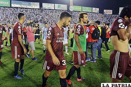 River podría perder puntos por no presentarse en Tucumán 
/goal.com 
