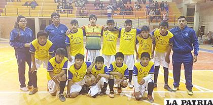 Deportivo Leones es uno de los animadores del torneo 
/archivo LA PATRIA