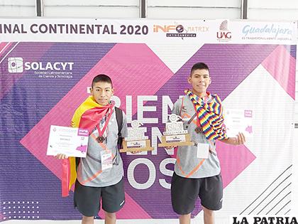 Ambos se sientes felices y orgullosos de su participación /MAURICIO SILES