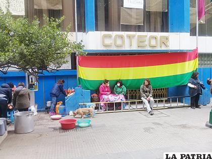 Socios continuarán con la vigilia /LA PATRIA