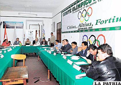 Las autoridades deportivas deberán orientar a los dirigentes deportivos /LA PATRIA /archivo
