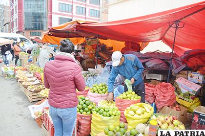 Abastecimiento en los mercados se mantiene los días martes, miércoles y viernes 
/Carla Herrera /LA PATRIA