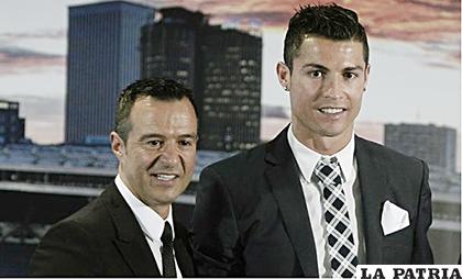 Cristiano Ronaldo junto al agente Jorge Mendes /as.com
